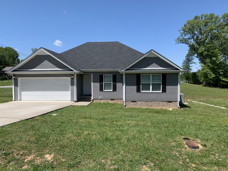 426 Woodrow St, Manchester, TN 37355 - photo 1