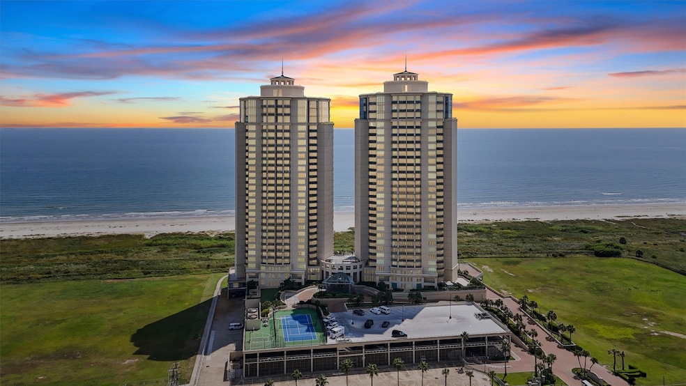 801 E Beach Dr unit TW2008, Galveston, TX 77550 - photo 1