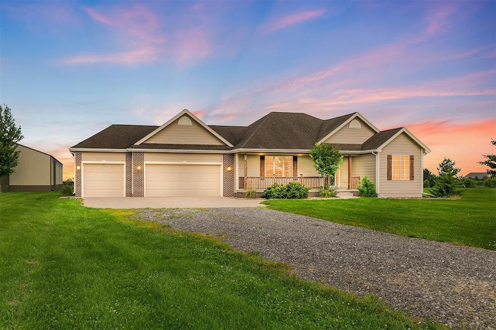 For Sale $799,950 • Co-Listing Agent