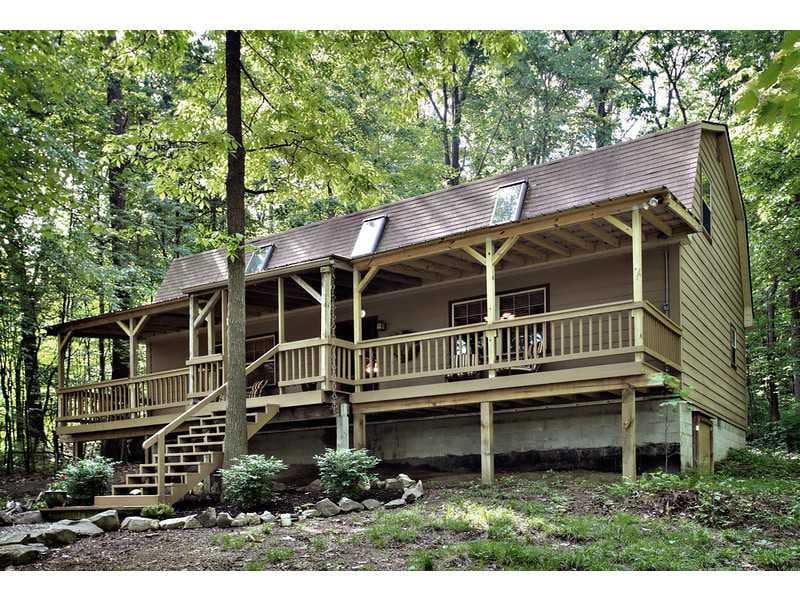 Exterior Front. NEW LARGE FRONT DECK