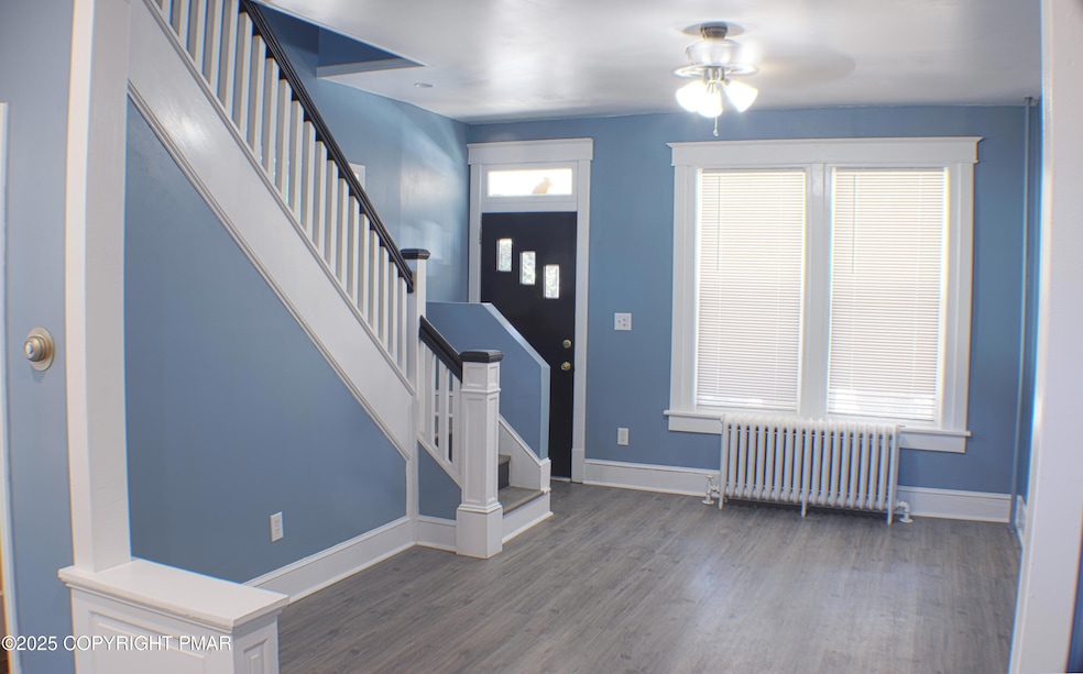 For Rent $1,350/month