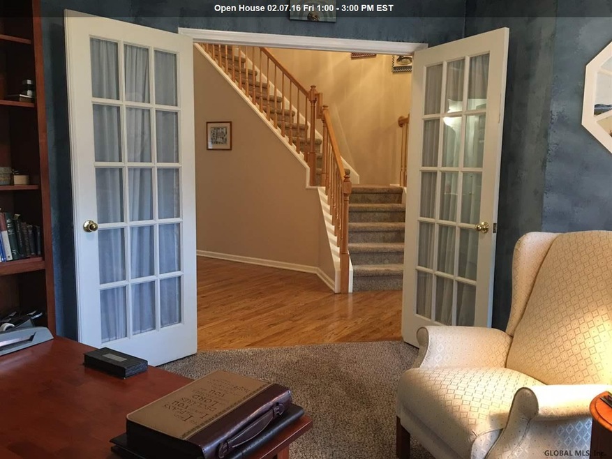 22 Dennis Dr, Clifton Park, NY 12065 - photo 1