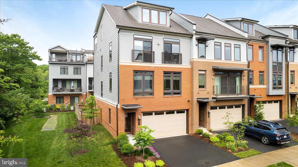 1811 Blue Marble Terrace SE, Leesburg, VA 20175 - photo 1