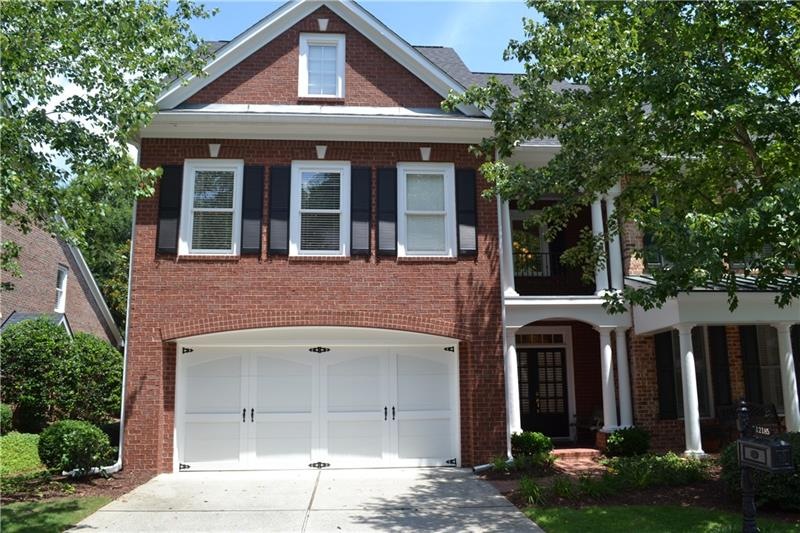Lovely End Unit townhome in prestigious Academy Pa