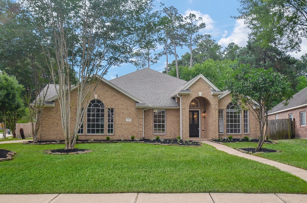 11803 Gatesden Dr, Tomball, TX 77377 - photo 1