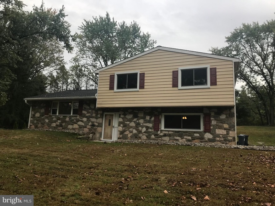 83 S Spring Ln, Phoenixville, PA 19460 - photo 1