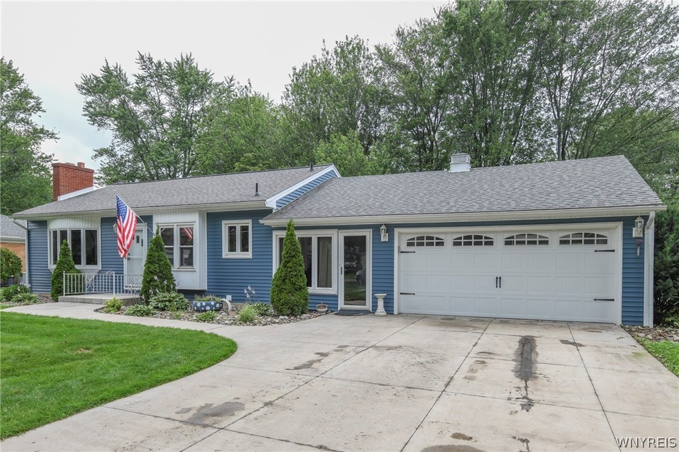 7278 Knoll Dr, North Tonawanda, NY 14120 - photo 1