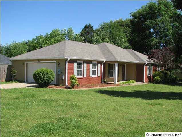 Treed corner lot in Madison City - 151 Kyser Boulevard