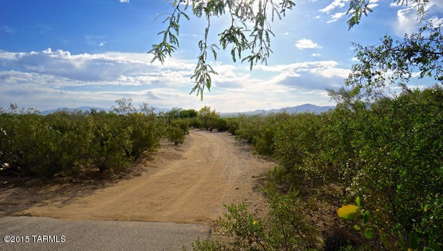 Driveway entrance off La Canada