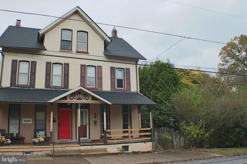 511 Arch St, Spring City, PA 19475 - photo 1