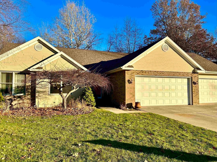 56830 Weymouth Ln, Elkhart, IN 46516 - photo 1