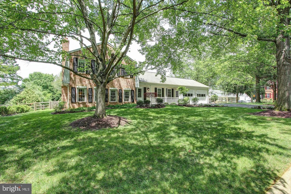 11101 Freas Dr, North Potomac, MD 20878 - photo 1