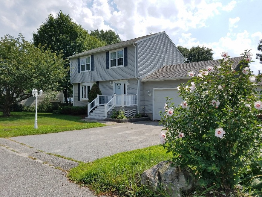 39 Whispering Pines, Cumberland, RI 02864 - photo 1