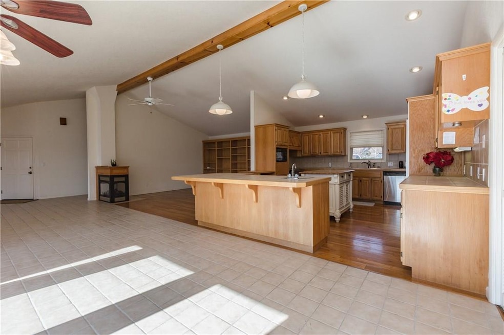 5 Mckenzie Place, Bella Vista, AR 72715 - photo 1