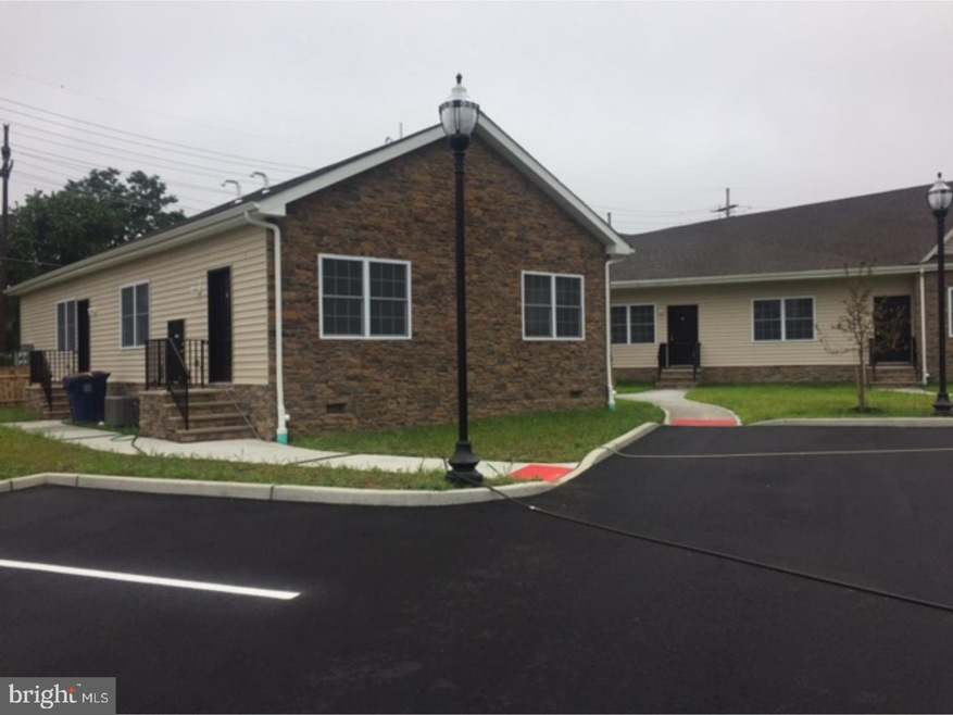 132-134 William St unit B, Hightstown, NJ 08520 - photo 1