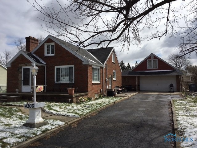 4306 Onondaga Ave, Toledo, OH 43611 - photo 1