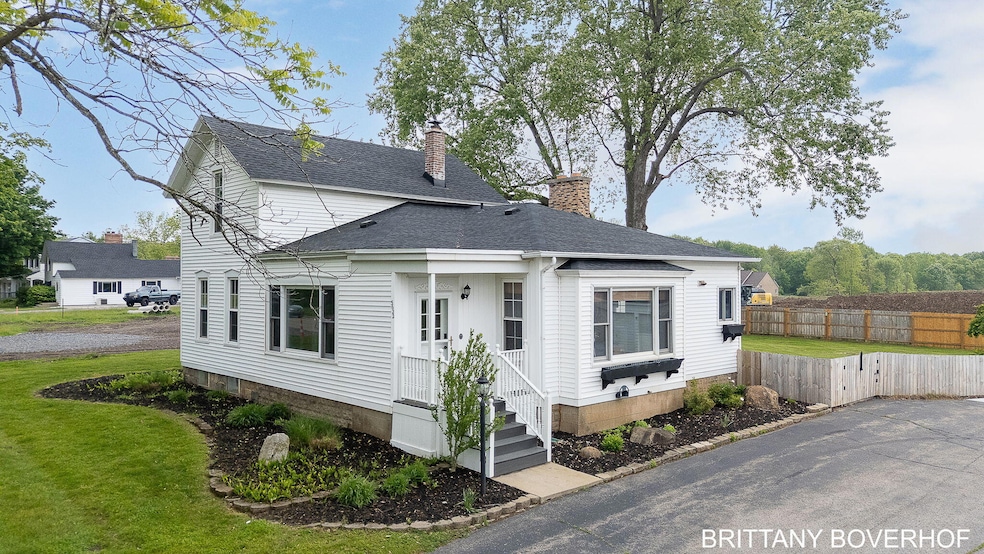 16-web-or-mls-5622-wing-ave-se