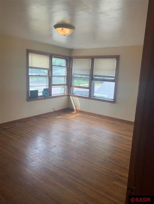 720 N German St, New Ulm, MN 56073 - photo 1