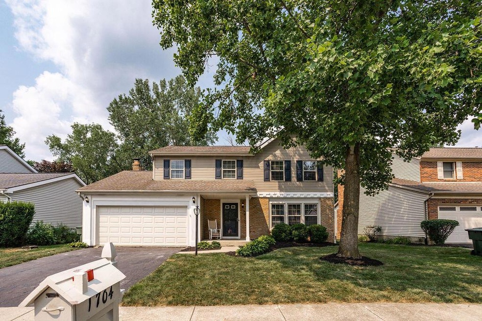 1704OakLeafLane-74
