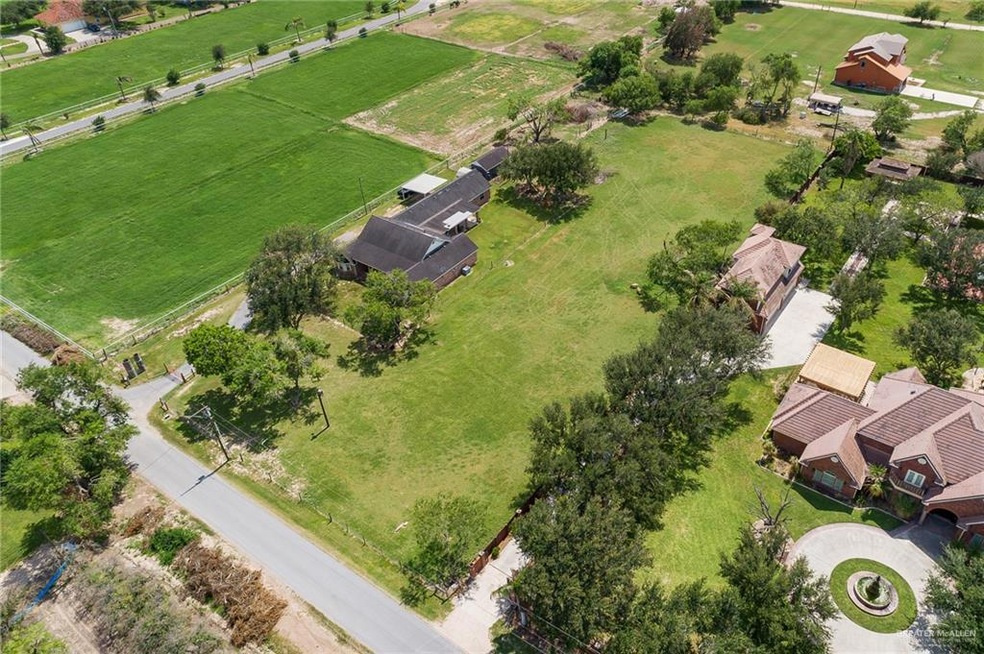 3548 N Mile 4 1 2 W, Weslaco, TX 78599 - photo 1