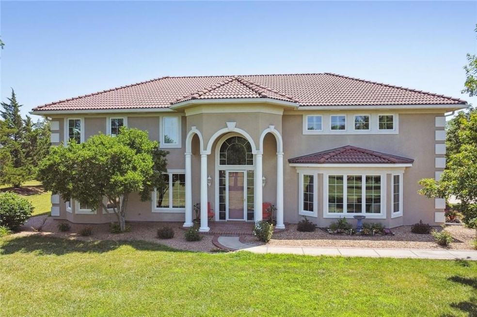 For Sale $1,250,000 • Co-Listing Agent