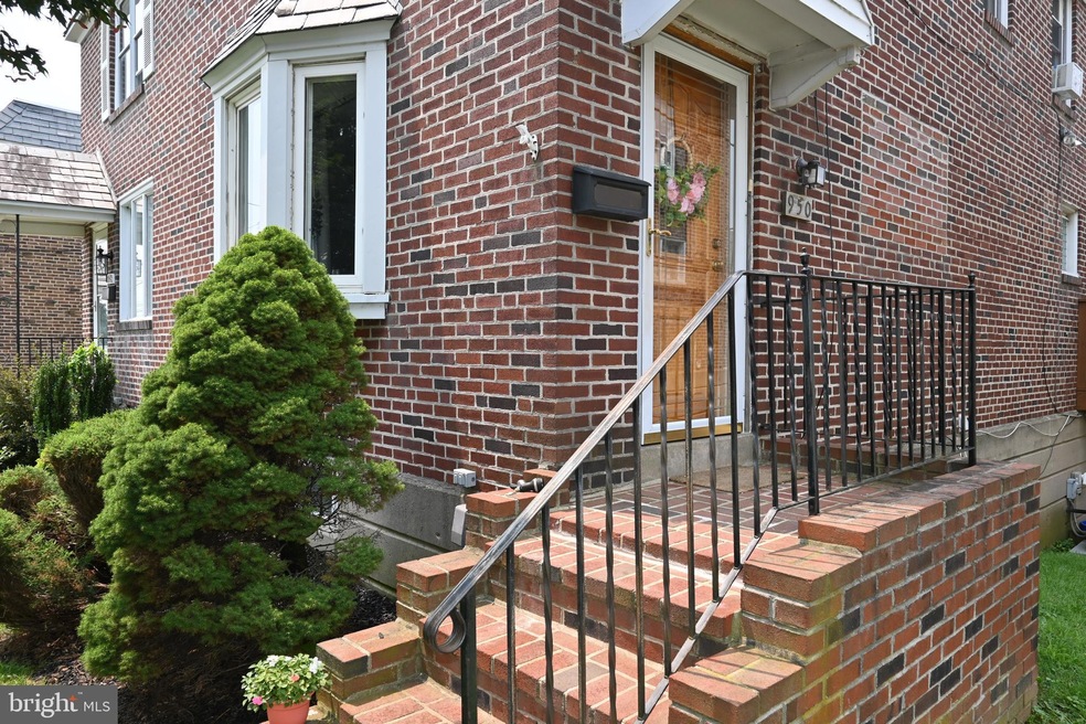 950 Kenwood Rd, Drexel Hill, PA 19026 - photo 1