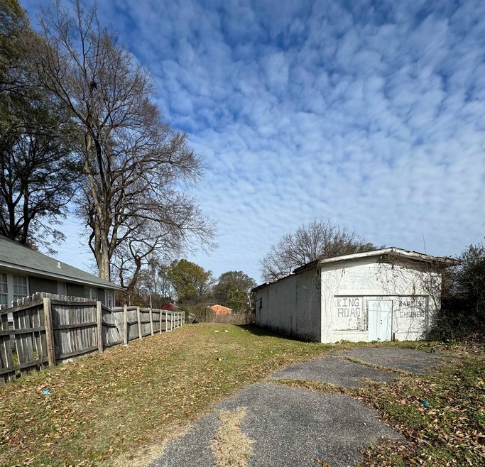 538 King Rd, Memphis, TN 38109 - photo 1