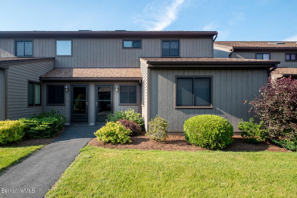 409 N. Hemlock Lane
