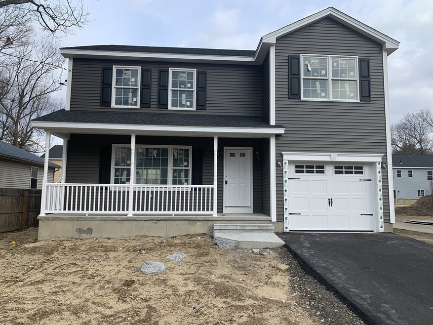 18 Walsh St, Springfield, MA 01109 - photo 1