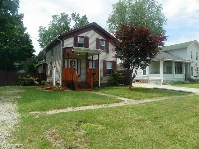 Great 4 bedroom updated colonial  on quiet Geneva 