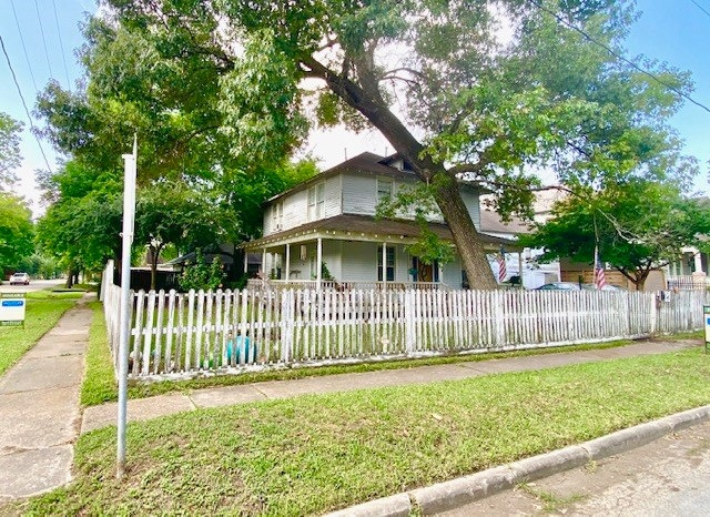 804 Merrill St, Houston, TX 77009 - photo 1