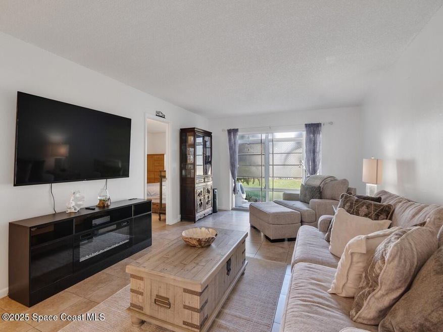 1166 6th Ave unit B3, Vero Beach, FL 32960 - photo 1