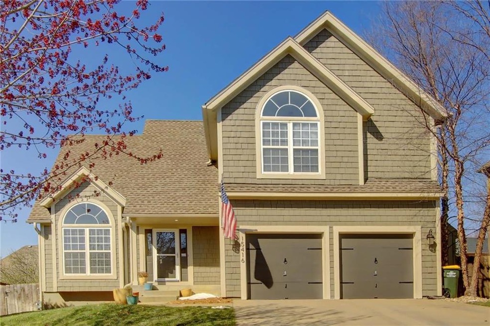 15416 Maple St, Overland Park, KS 66223 - photo 1