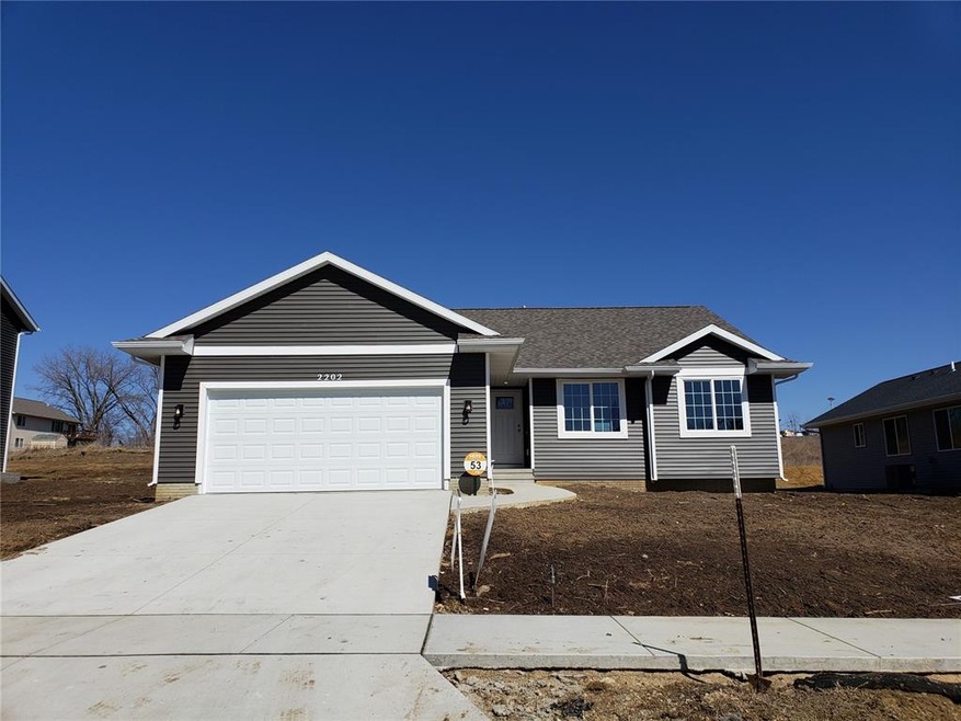 PHOTO OF SIMILAR PROPERTY - Colors and Selections 