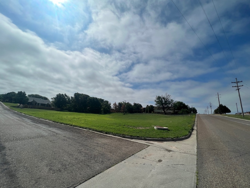 817 NW 7th St, Guymon, OK 73942 - photo 1