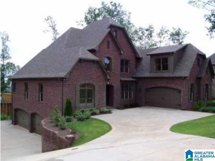 Coming Soon $895,000