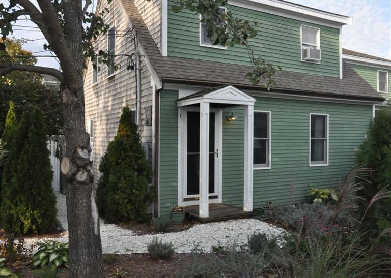 33 Conwell St unit 1, Provincetown, MA 02657 - photo 1