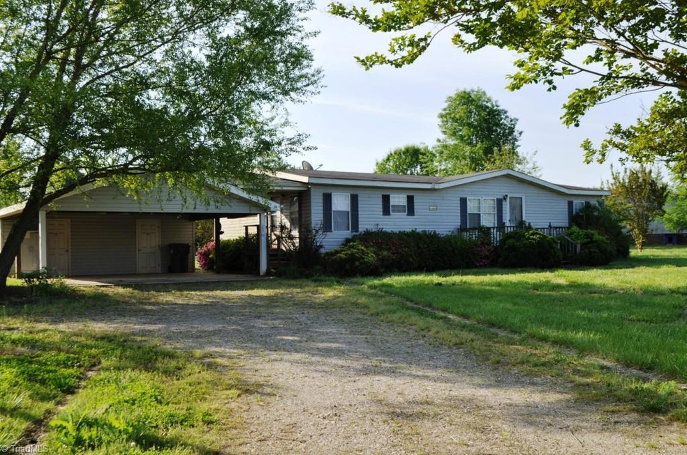 757 Cool Spring Rd, Statesville, NC 28625 - photo 1