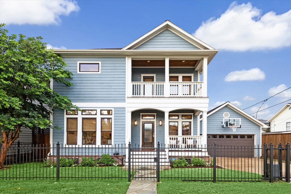 1915 Bradshaw St, Houston, TX 77008 - photo 1