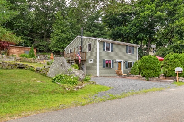 8 Becker Cir, Gloucester, MA 01930 - photo 1