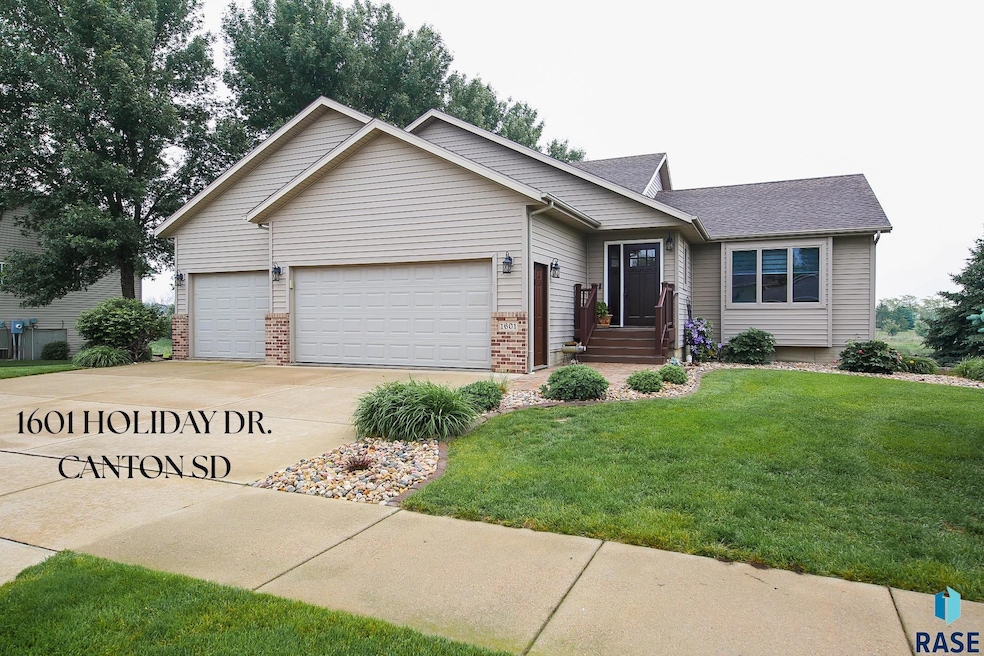 For Sale $439,000