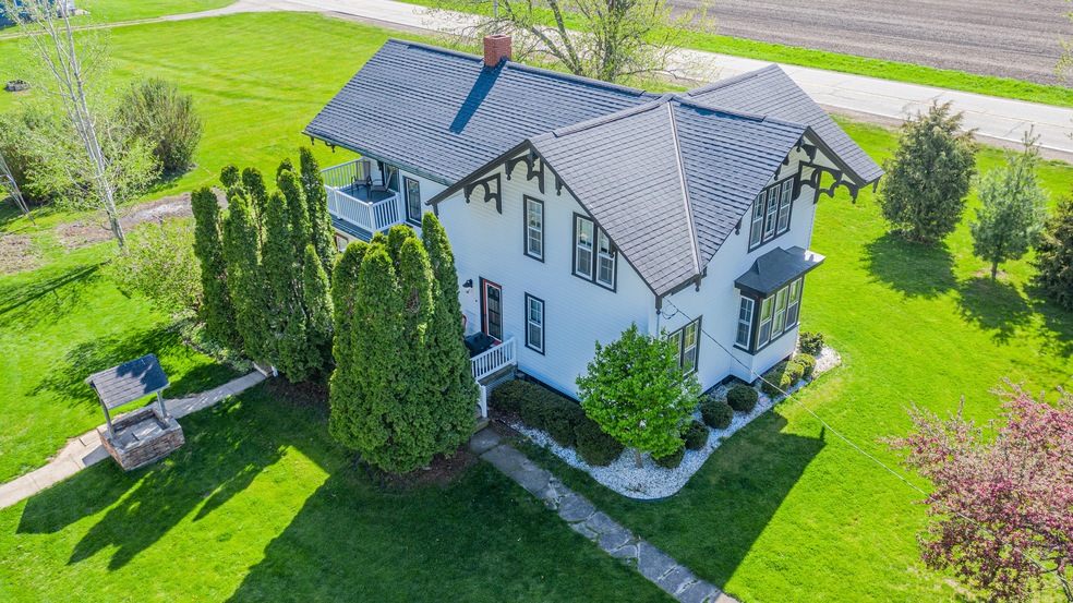 306 W Central St, Princeton, IL 61356 - photo 1