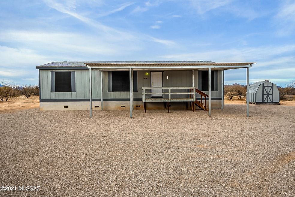 13014 W Carolyn Ln, Tucson, AZ 85735 - photo 1