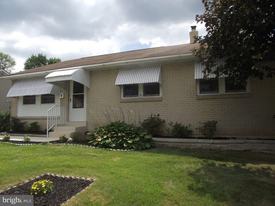 1210 Vauclain Ave, Woodlyn, PA 19094 - photo 1