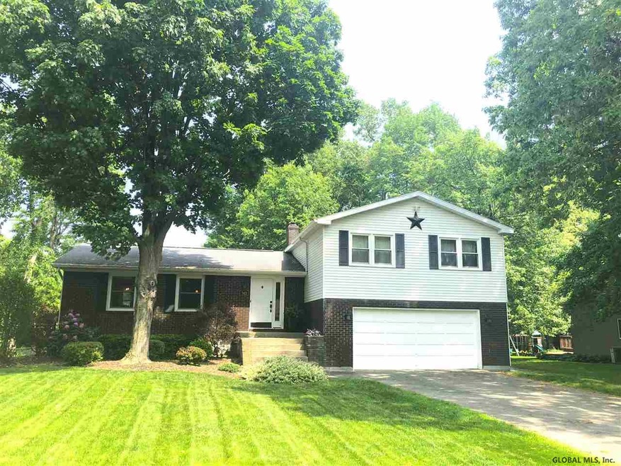 742 Downing St, Schenectady, NY 12309 - photo 1