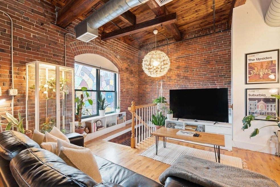 49 Munroe St unit 406, Lynn, MA 01901 - photo 1