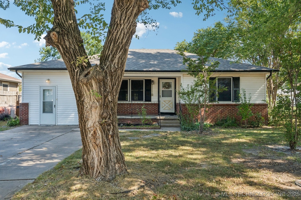 309 S 7th St, Broken Arrow, OK 74012 - photo 1