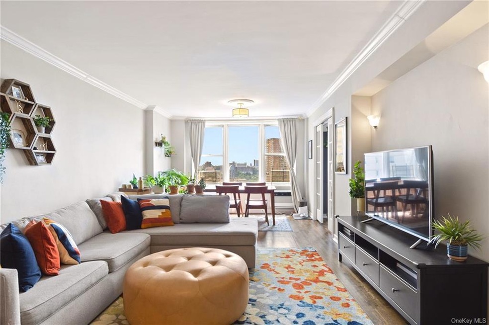 601 Kappock St unit 4K, Bronx, NY 10463 - photo 1