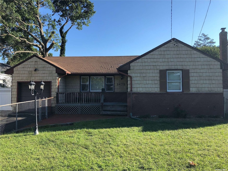 1475 N Meadow Rd, Merrick, NY 11566 - photo 1