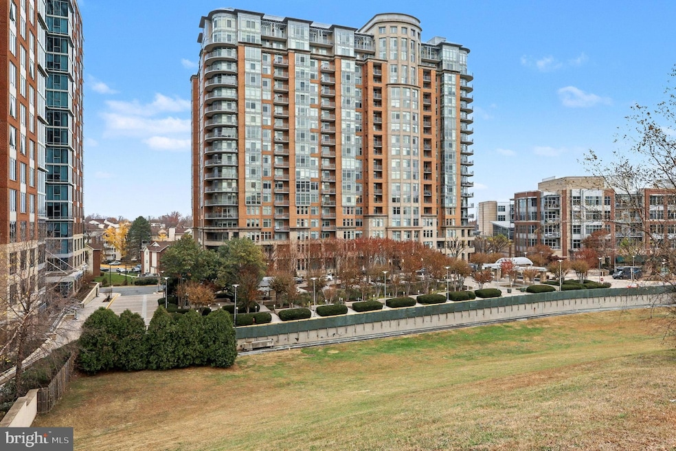 One Park Crest unit 807, McLean, VA 22102 - photo 1